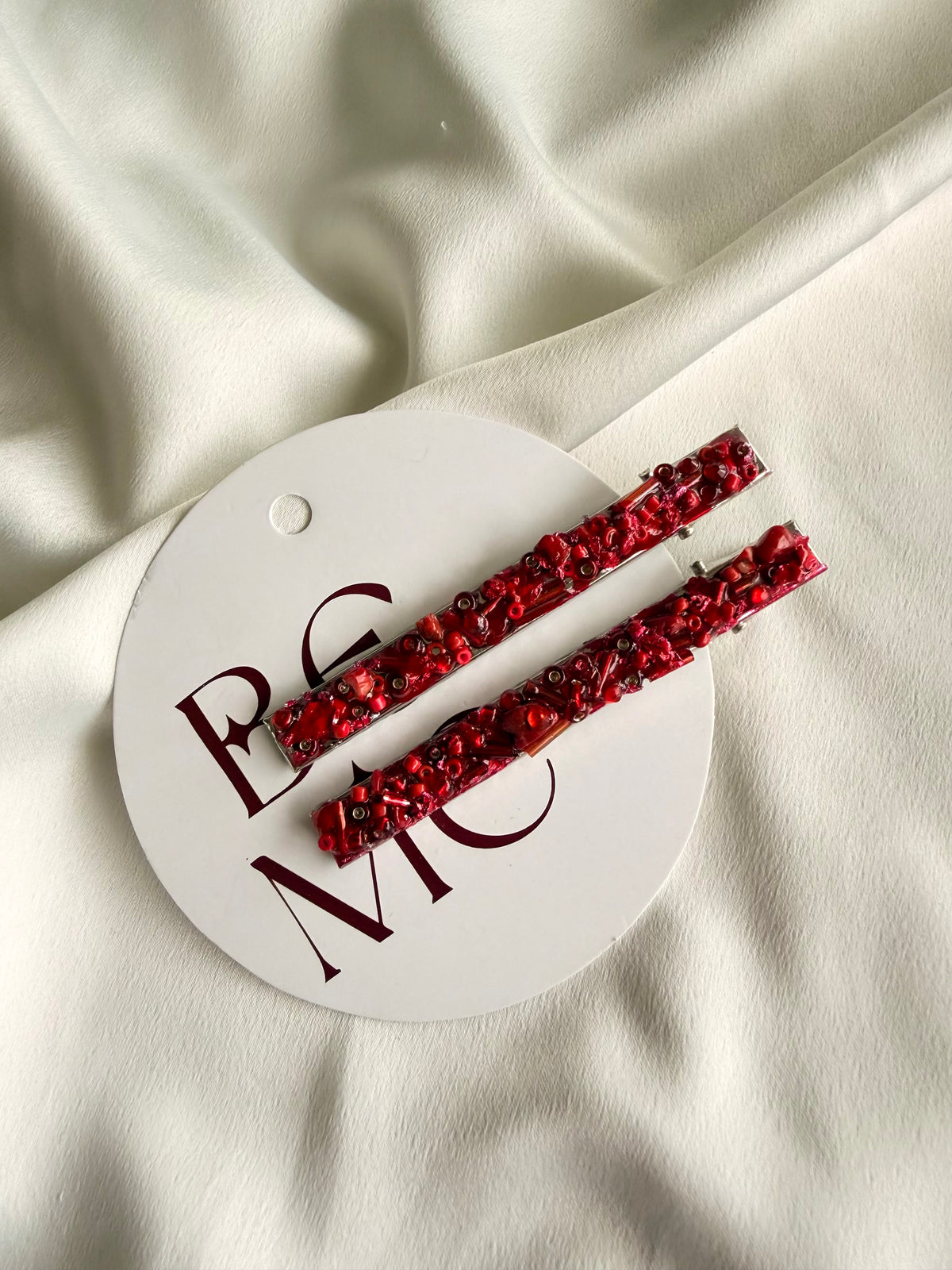 Broche Ancelmo rojo