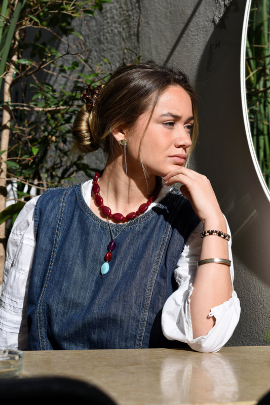 Collar Carlota bordo