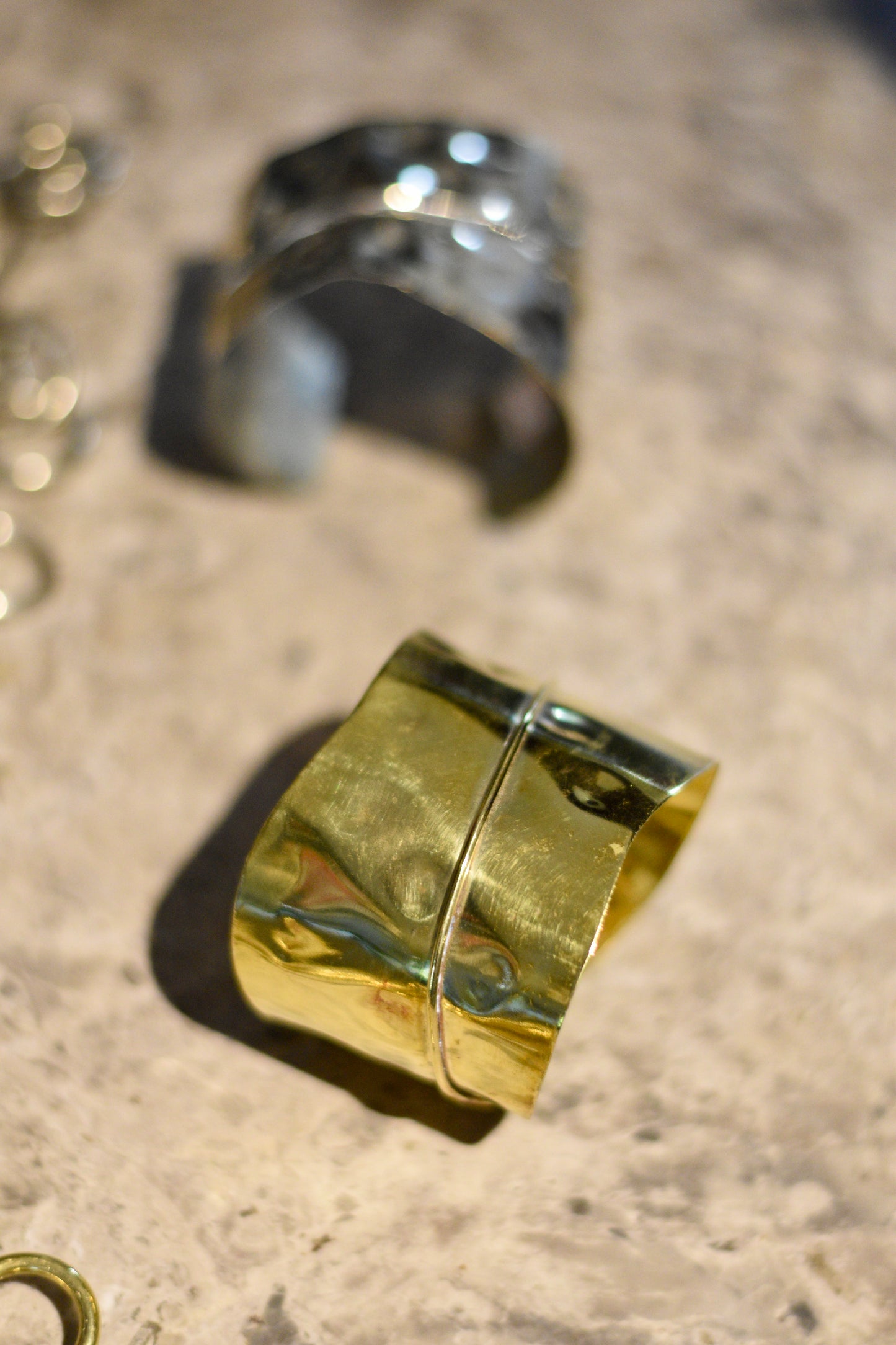 Brazalete Carmina dorado